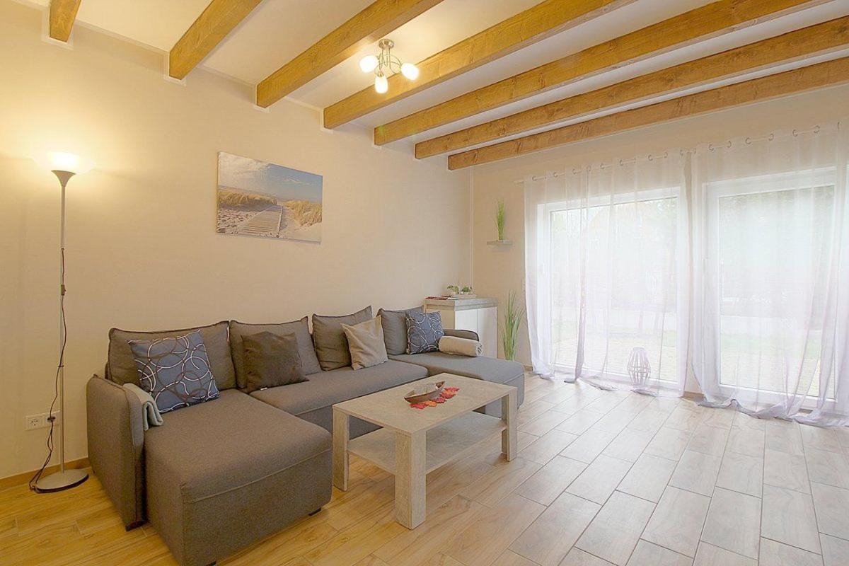 Ferienhaus Lanah Wurster Nordseekuste Bagian luar foto