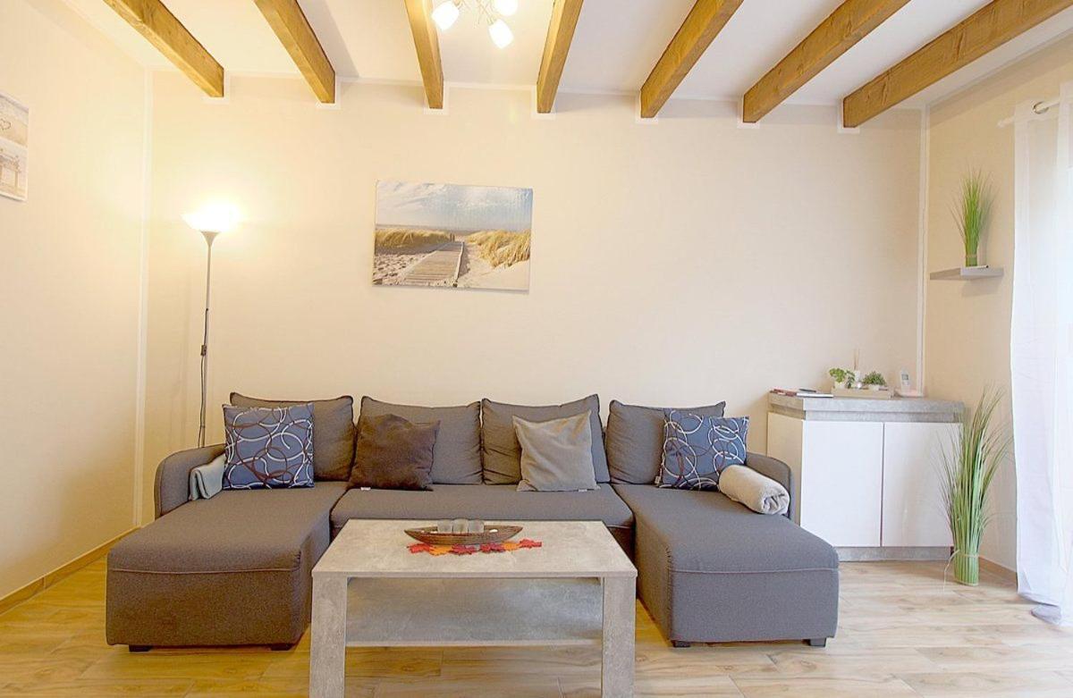 Ferienhaus Lanah Wurster Nordseekuste Bagian luar foto